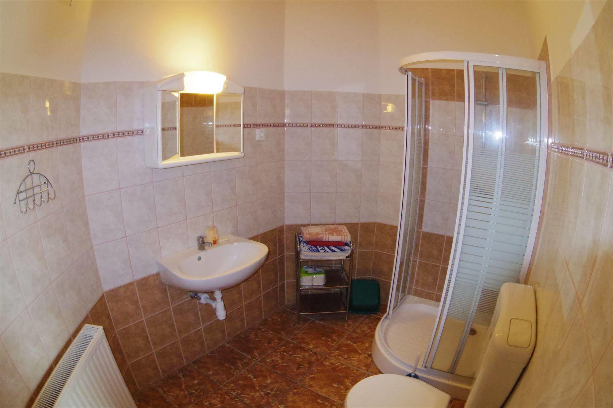 Joker Villa Apartmanhaus ヘーヴィーズ エクステリア 写真